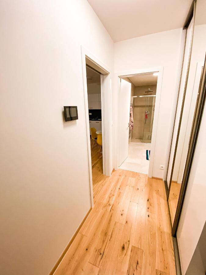 Lovely Studio Apartment, Free Parking 1,55 Hight Praha Eksteriør bilde