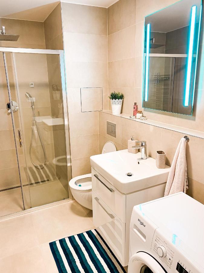 Lovely Studio Apartment, Free Parking 1,55 Hight Praha Eksteriør bilde