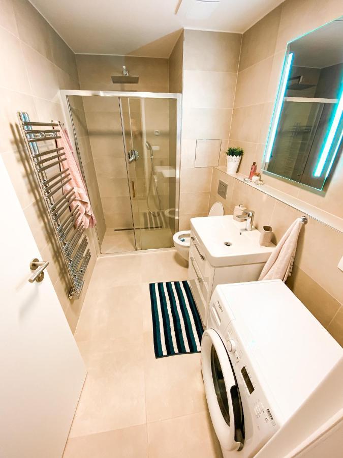 Lovely Studio Apartment, Free Parking 1,55 Hight Praha Eksteriør bilde