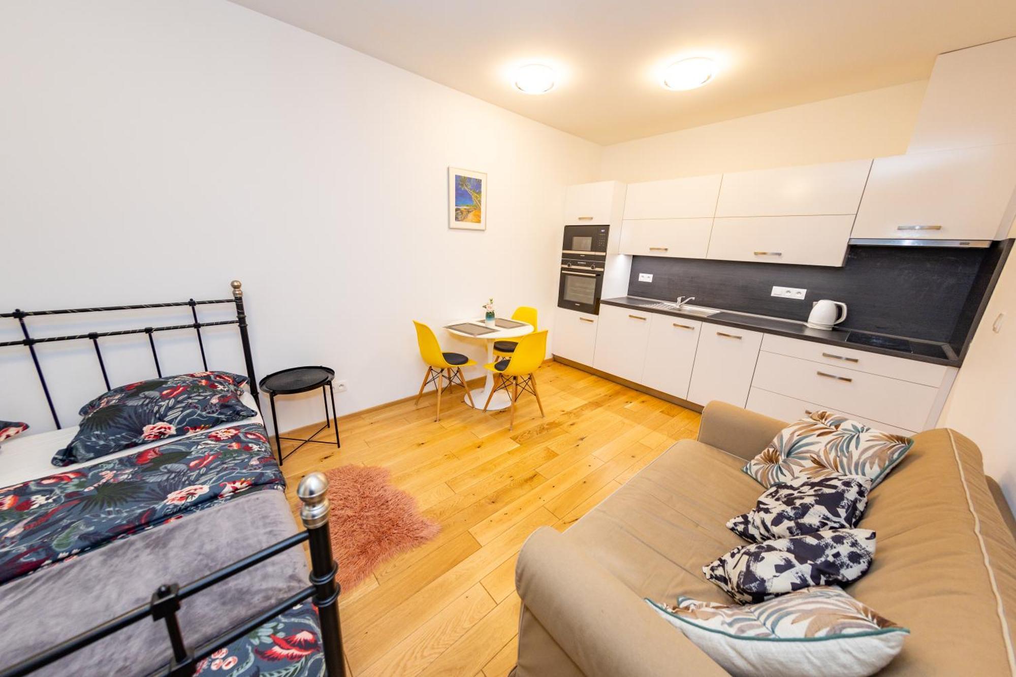Lovely Studio Apartment, Free Parking 1,55 Hight Praha Eksteriør bilde