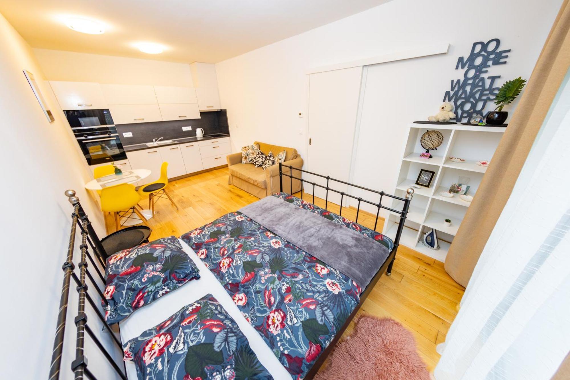 Lovely Studio Apartment, Free Parking 1,55 Hight Praha Eksteriør bilde