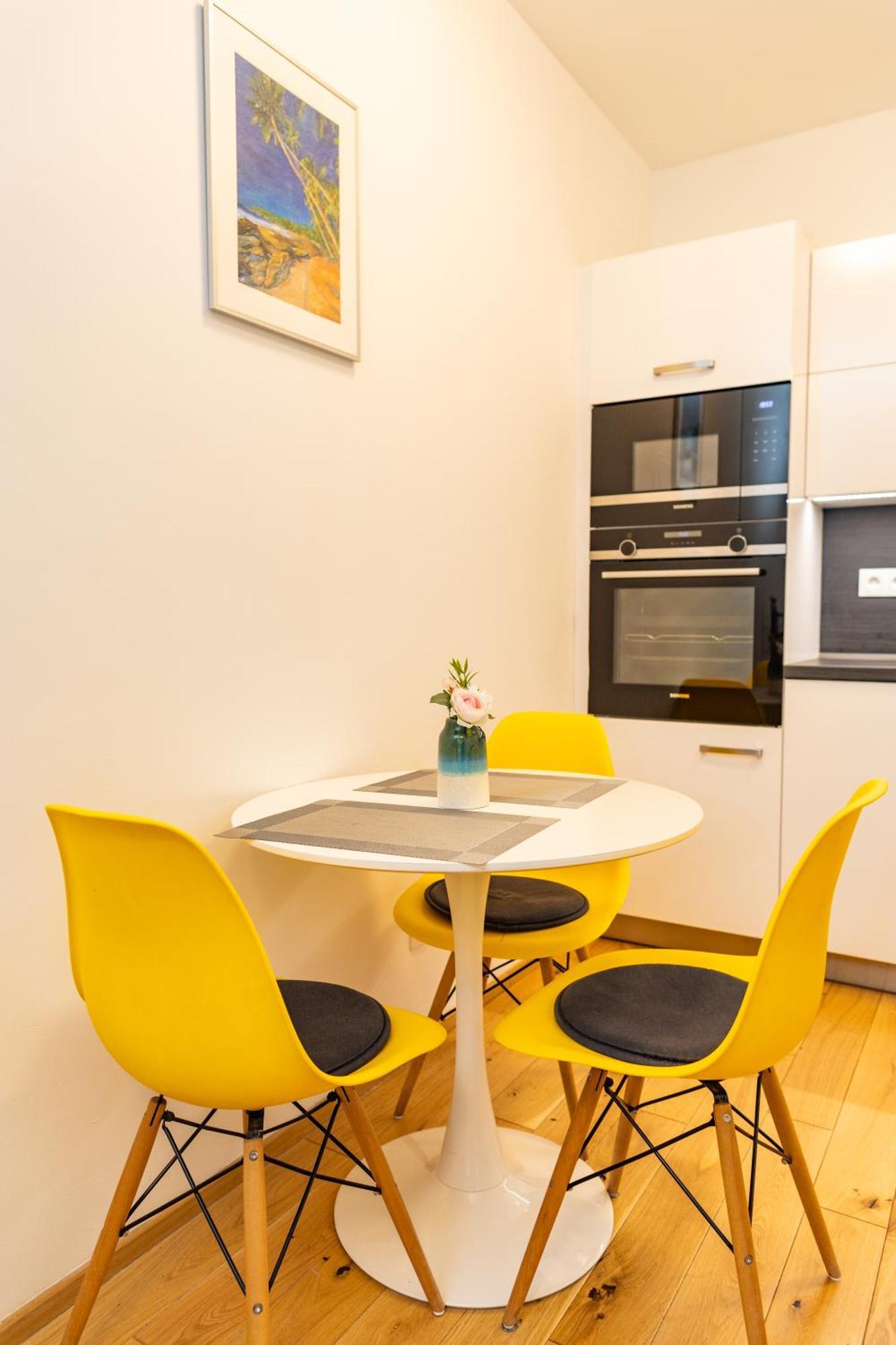 Lovely Studio Apartment, Free Parking 1,55 Hight Praha Eksteriør bilde